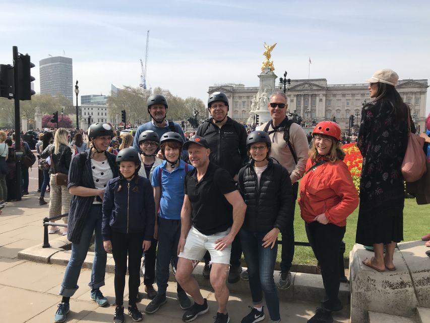 London: Parks and Palaces Guided Morning Bike Tour - Hyde Park and Rotten Row: Royal Albert Hall and the Duke of Wellington