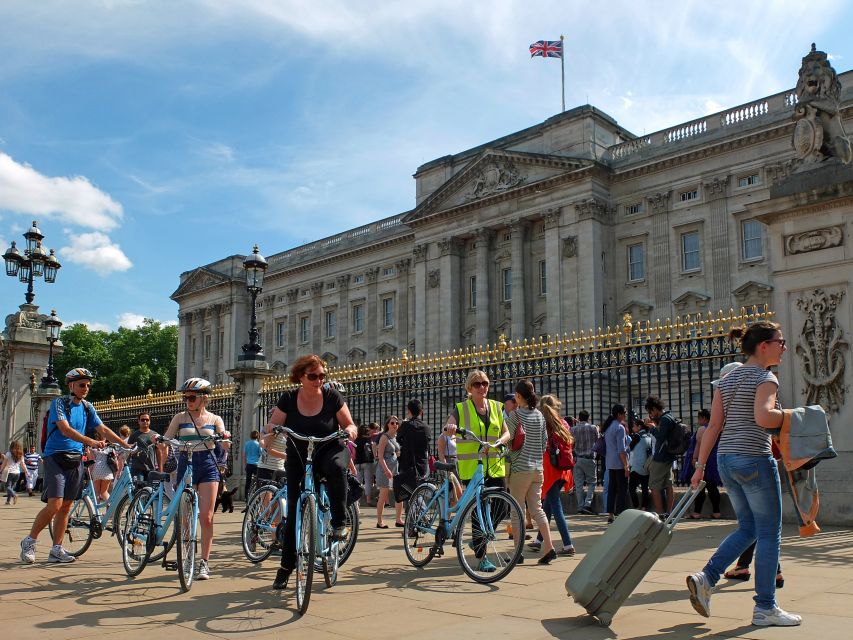 London: Private Bike Tour - Getting Set Up: Helmets, Bikes, and Child Seats Without the Hassle