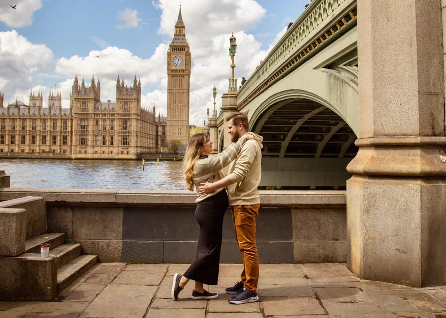 London: Private Photoshoot with Video Clip Option - Getting Real London Details on the Way (Not Just the Big Icons)