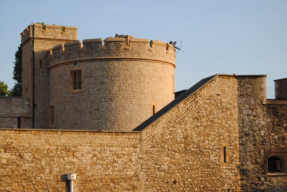London: Private Walking Sightseeing Tour - Accessibility and Comfort Notes for Walking Through Central London
