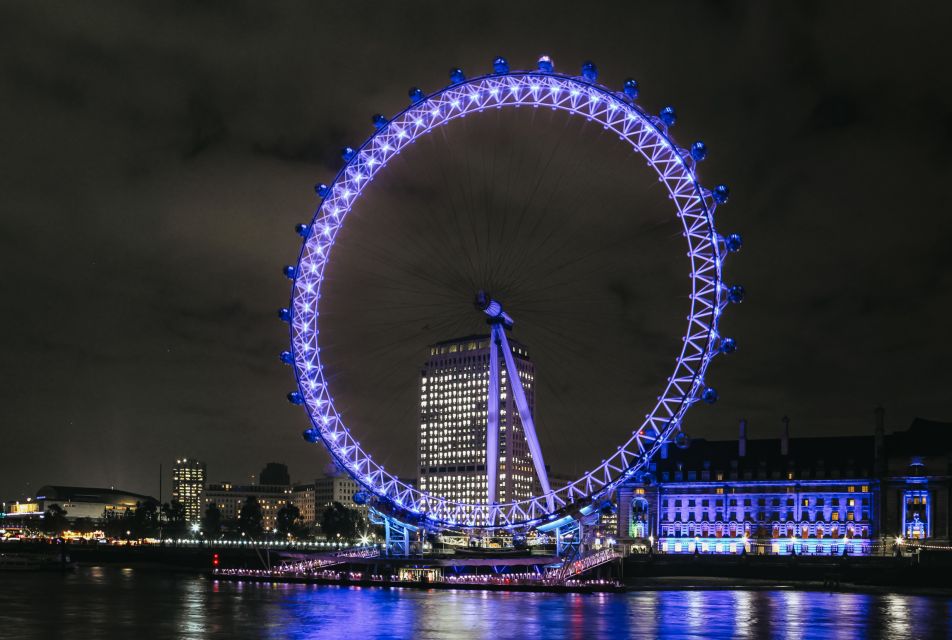 London: River Thames Dinner Cruise - Board at Westminster Pier: timing, smart casual, and where to stand