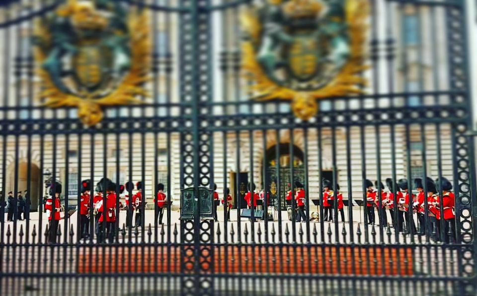London: Royalty Walking Tour with Changing of The Guard - Price and value: is $33 for 3 hours worth it?