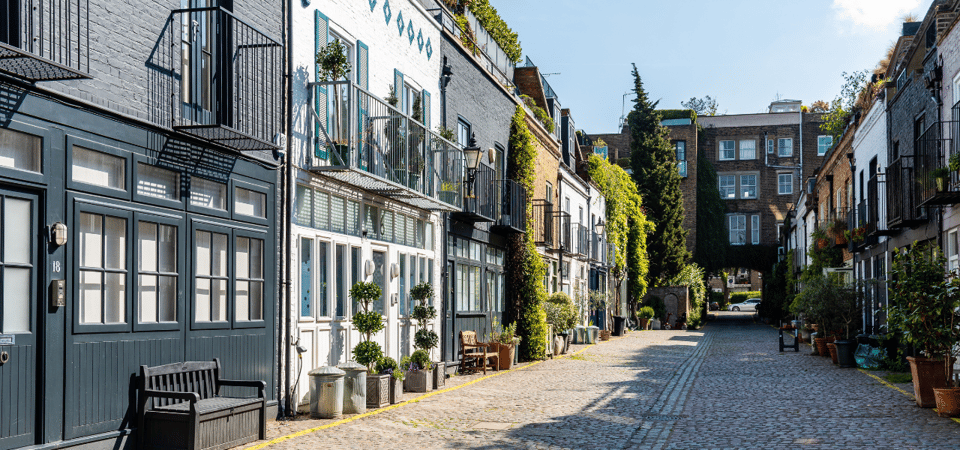 London: Self-Guided Notting Hill Walking Tour with an APP - Pembridge Crescents, Terraces, and the Architecture You Can Actually Photograph