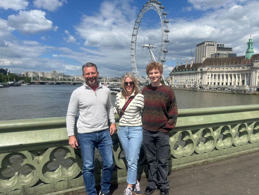 London: Sightseeing Black Cab Tour with Hotel Pickup - Stop-by-Stop: From Tower of London to Westminster Abbey
