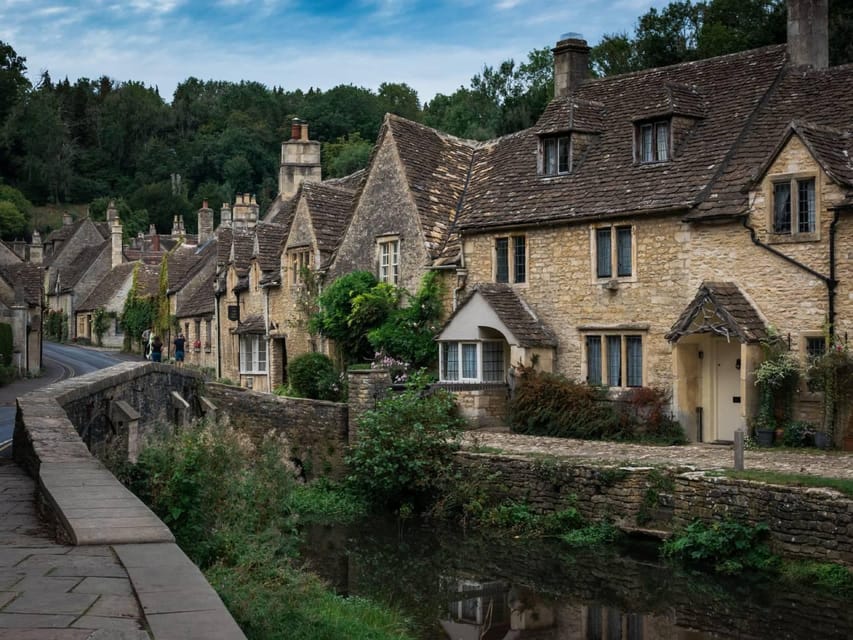 London: Small Group Cotswolds Trip with Bourton-on-the-Water - Broadway Tower Views With Entry Included