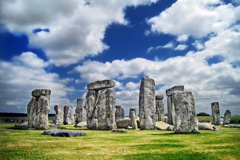 London: Small Group Stonehenge and Bath Tour & Secret Site - Bath city center: maps, optional walking tour, and the Pulteney Bridge moment