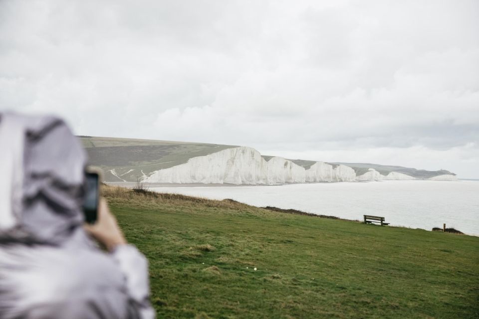London: South Downs White Cliffs Day Trip with Train Tickets - Middle Farm Lunch Stop: Where the Day Actually Refuels