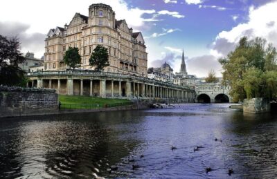 London: Stonehenge & Bath Day Trip with Optional Roman Baths - Stonehenge Visitor Center and the shuttle to the stones