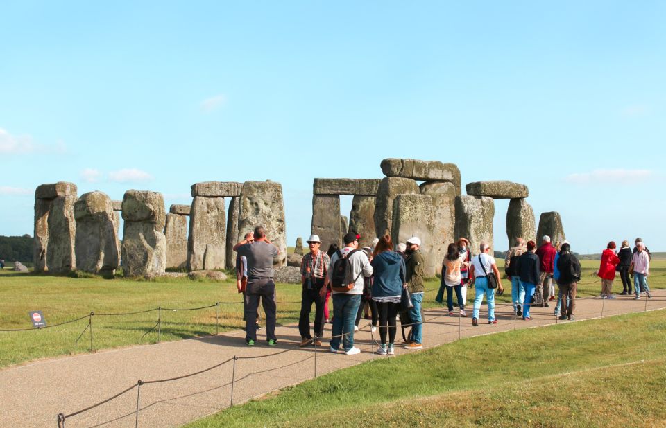 London: Stonehenge, Windsor, and Bath Day Trip by Bus - Why this London-to-Windsor-Stonehenge-and-Bath route makes sense