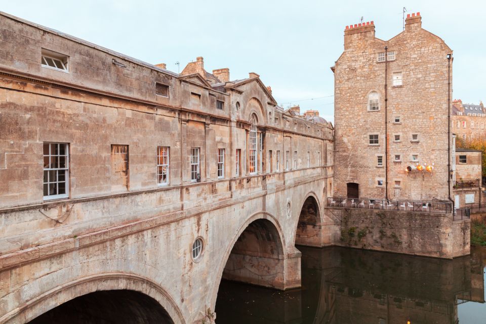 London: Stonehenge, Windsor, and Bath Day Trip by Bus - Getting dropped off near Gloucester Road: transport for the end of the day