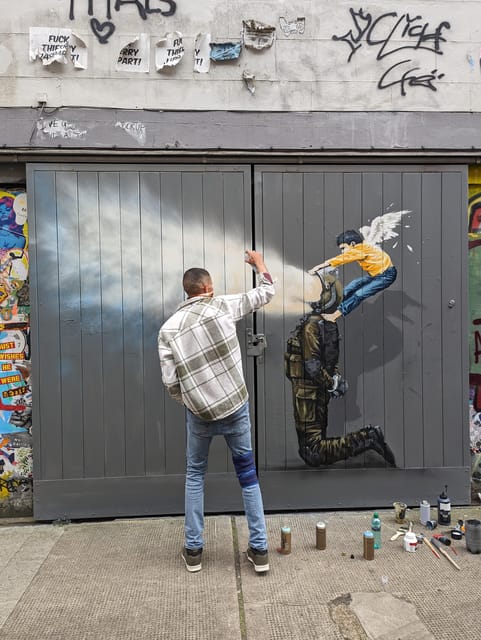 London: Street Art and Graffiti Guided Walking Tour - Key things you’ll notice on this East London graffiti walk