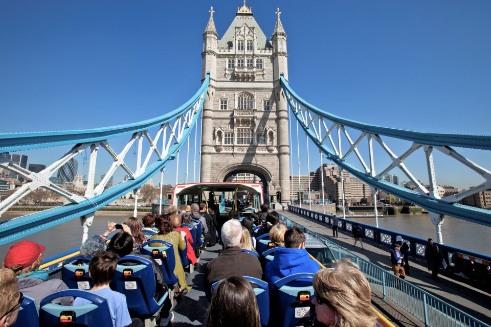 London: Tootbus Hop-on Hop-off with optional River Cruise - The app plus walking tours: turning a bus ride into a city plan