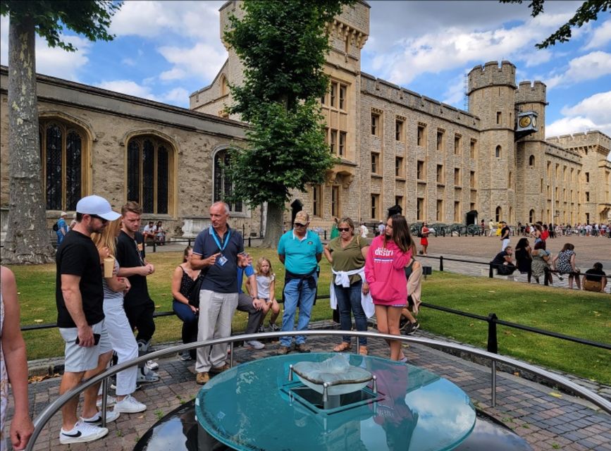 London: Tower of London Guided Tour with Boat Ride - Should you book it?