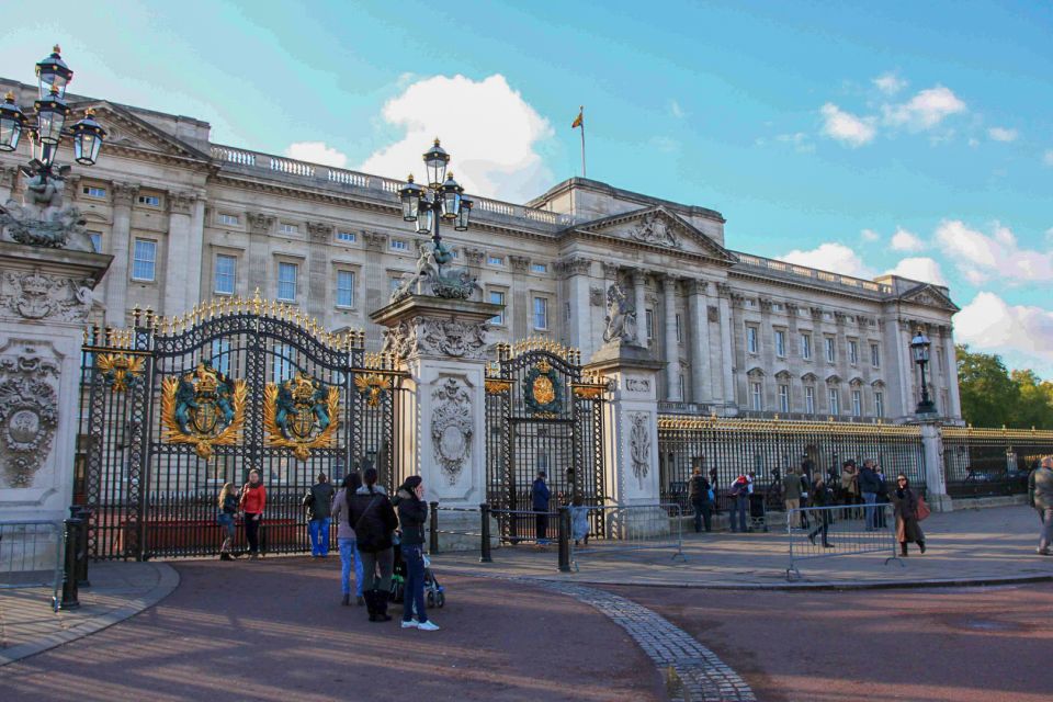 London: Tower of London, Thames Boat & Changing of the Guard - Key things I’d plan around