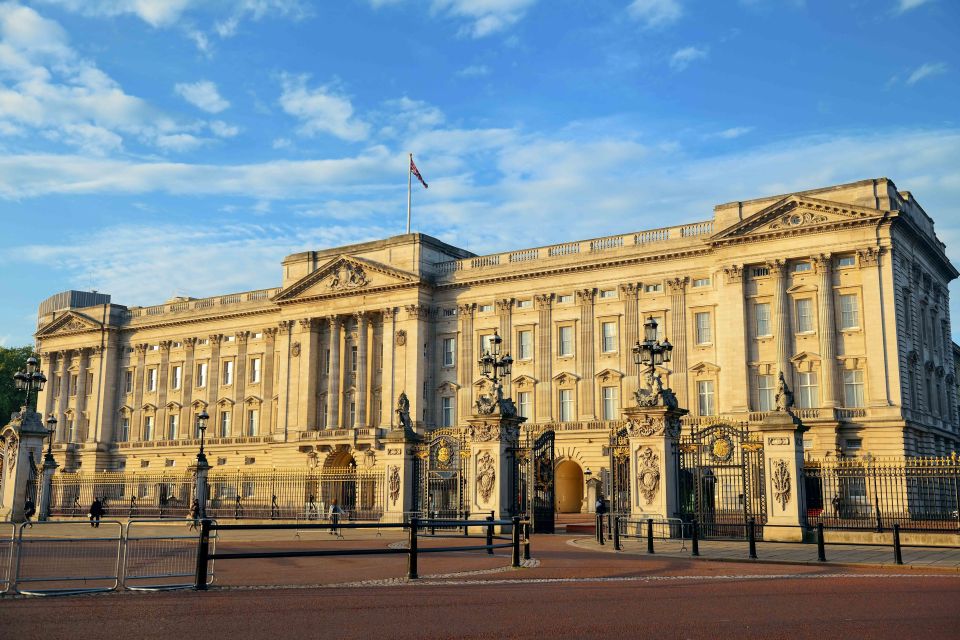 London: Vintage Bus Tour and London Eye Ticket - Thames Cruise: Views You Can’t Replicate From the Street