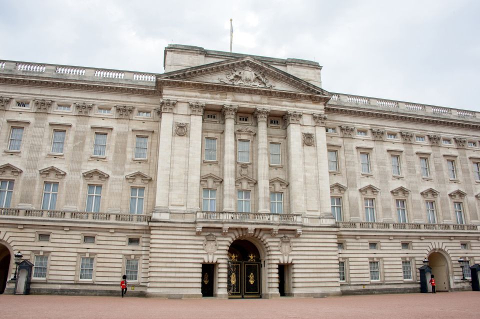 London: Vintage Bus Tour and London Eye Ticket - Guides Matter More Than You Think