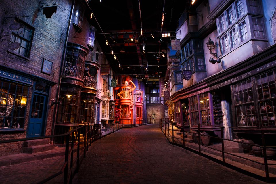 London: Warner Bros. Studio Tour and River Thames Cruise - Diagon Alley and Gringotts Bank: the two big “I can’t believe this is real” zones