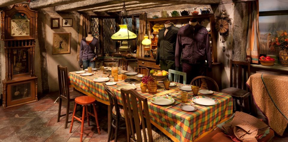 London: Warner Bros. Studio Tour with Hotel Pickup - Forbidden Forest and Hogwarts rooms: the sets you can walk through