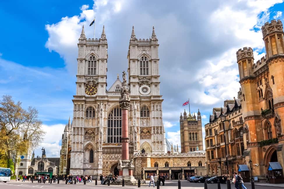 London: Westminster Abbey, Big Ben & Buckingham Guided Tour - St James’s Park walk: where the pace changes