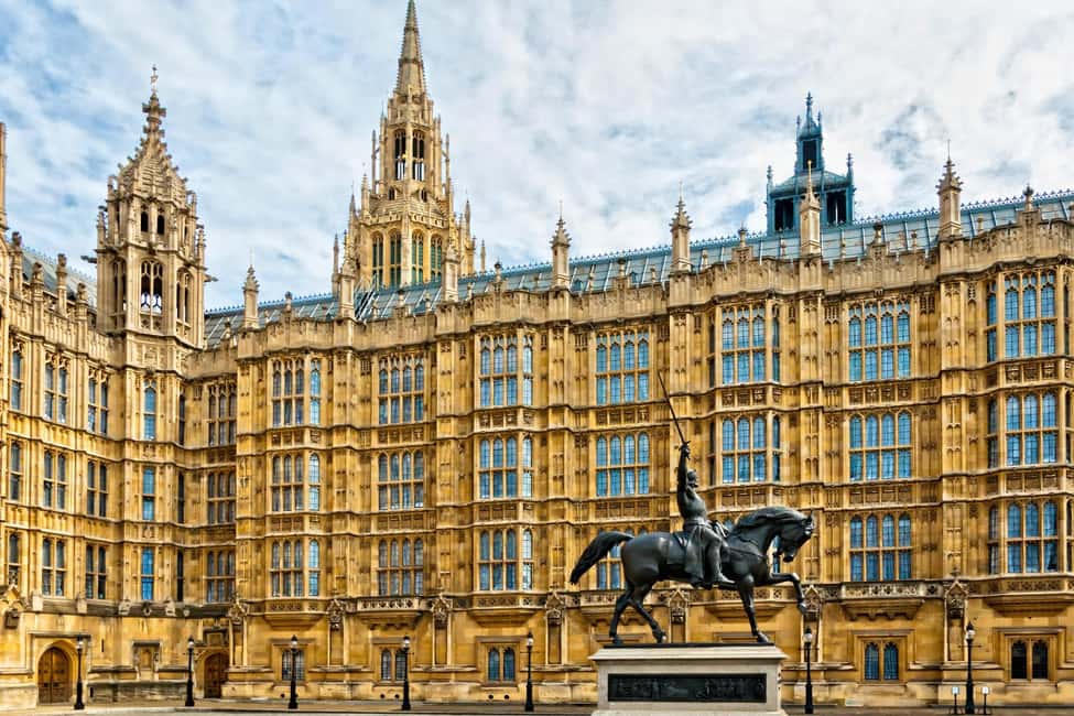 London: Westminster Abbey, Big Ben & Buckingham Guided Tour - Buckingham Palace: photo stop reality vs. what you might be picturing