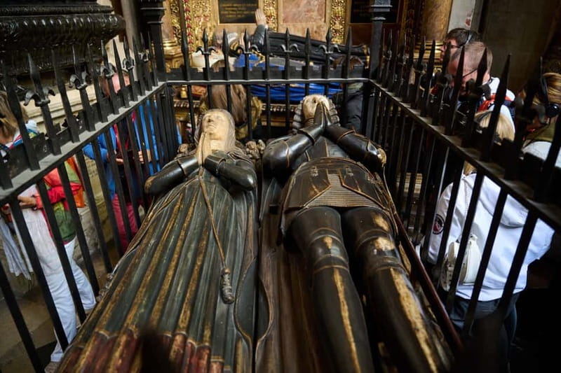 London: Westminster Abbey & Jubilee Galleries Guided Tour - The tomb circuit most people miss: Darwin, Edward VI, and Newton