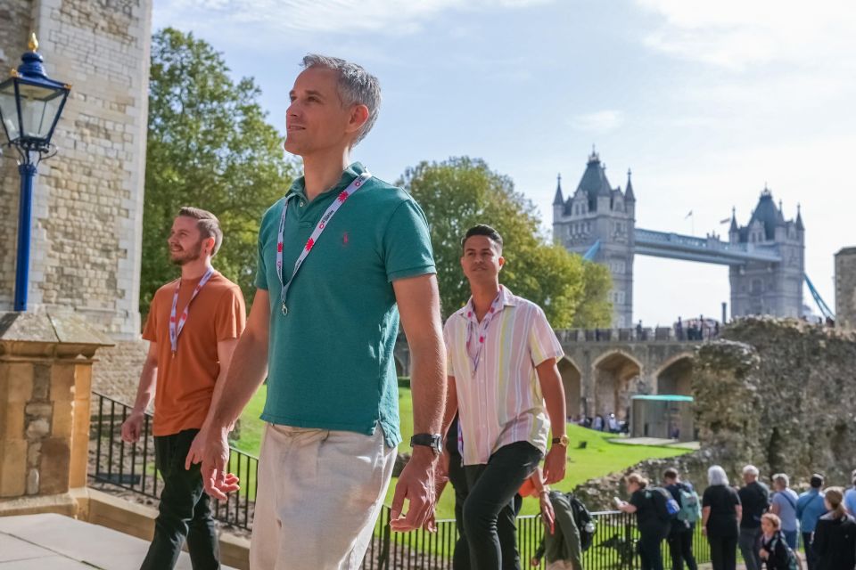 London: Westminster Abbey, Tower of London and Boat Tour - Crown Jewels and the White Tower: what to focus on in your limited time