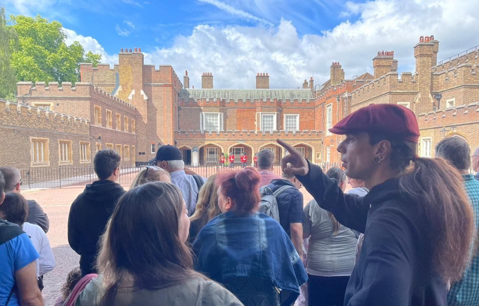 London: Westminster and Changing of the Guard Tour - How this Westminster walk turns a headline into a real experience