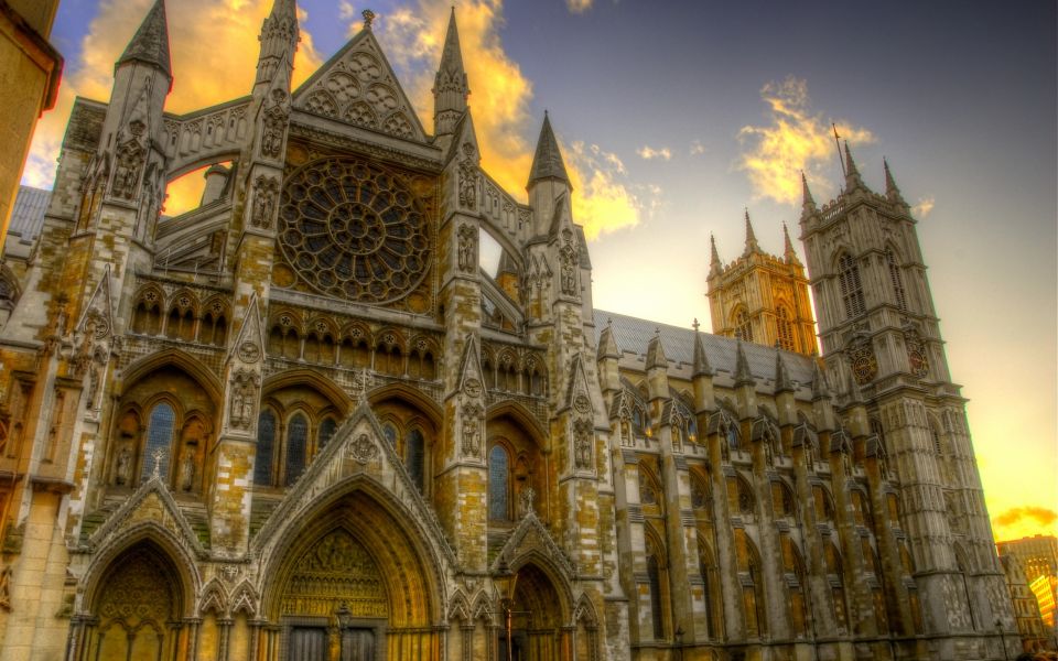 London: Westminster Walking Tour & Westminster Abbey Visit - Who should book this tour?