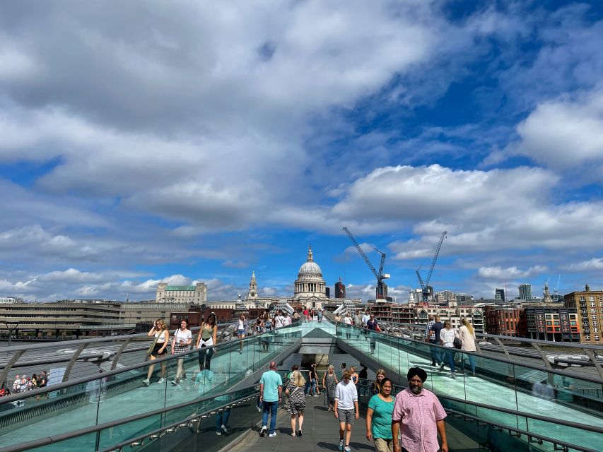 London: Witches and History Bankside Walking Tour - Southwark start point: the walk moves fast, and that’s a good thing