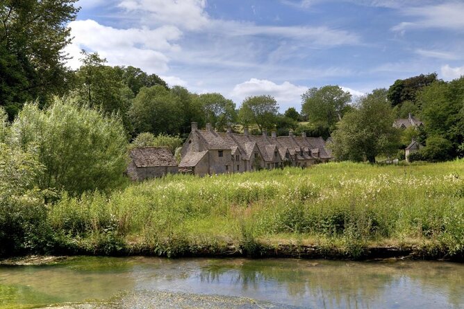 Oxford and Traditional Cotswolds Villages Small-Group Day Tour from London - Key things you’ll notice on this tour