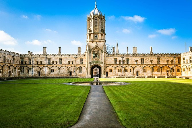 Oxford & Cambridge Universities Tour - Guides, headsets, and group size: why the experience depends on how you’re guided