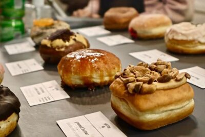 Private East End Food Tour: 7 Tastings with Bagels & Fish & Chips - Brick Lane street art and bagel energy