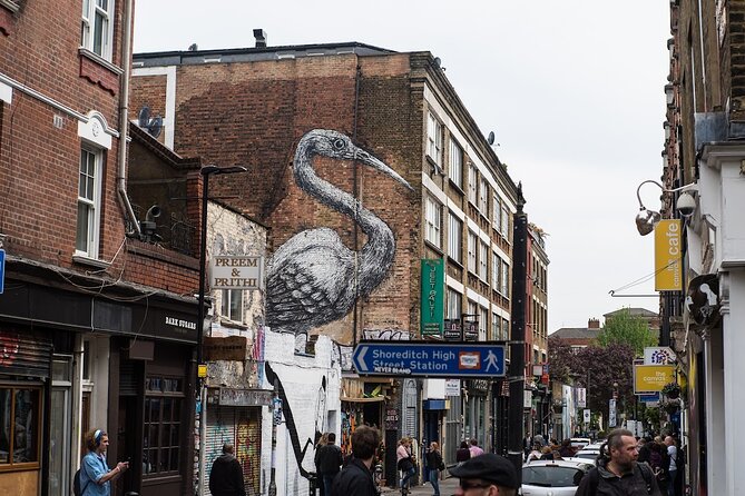 Private East End Food Tour: 7 Tastings with Bagels & Fish & Chips - Seven tastings that add up to a real meal
