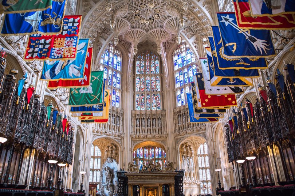 Skip-the-Line London Westminster Abbey Guided Tour in German - Royal burials and etiquette: how to make the Abbey time work