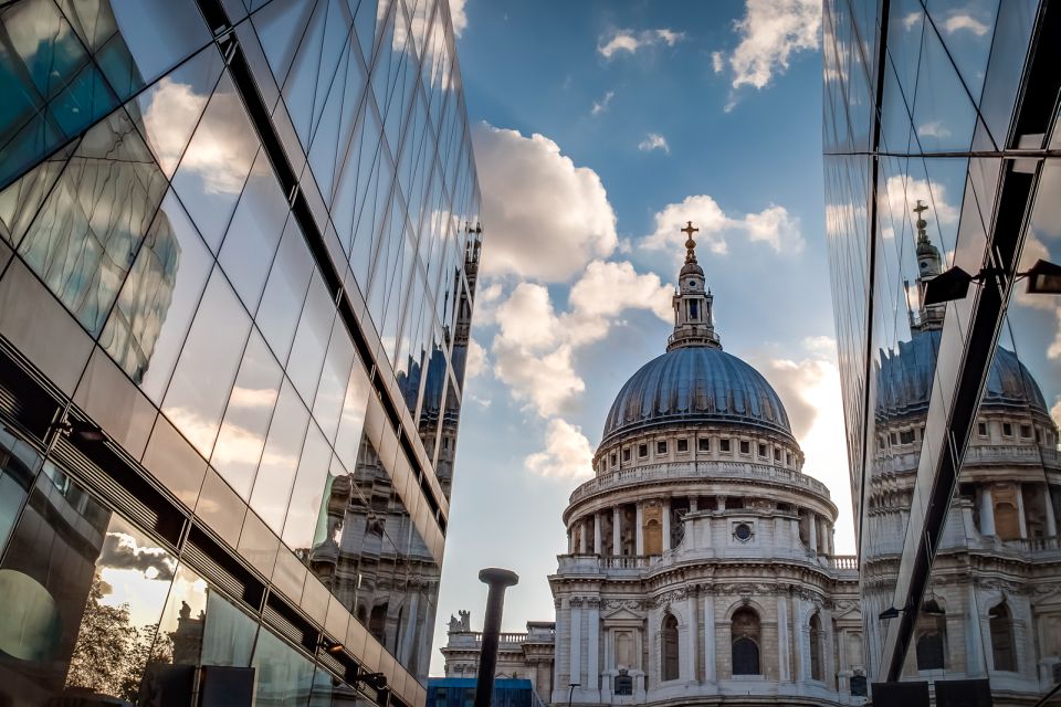 Skip-the-Line St Paul’s Cathedral Private Tour in London - Art, altar, and the Baroque interior that feels like theater