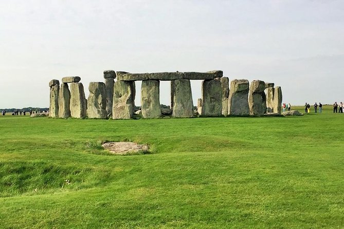 Stonehenge & Bath Day Tour from London including Admission - Bath arrives: natural hot springs, Bath Abbey, and the Royal Crescent walk