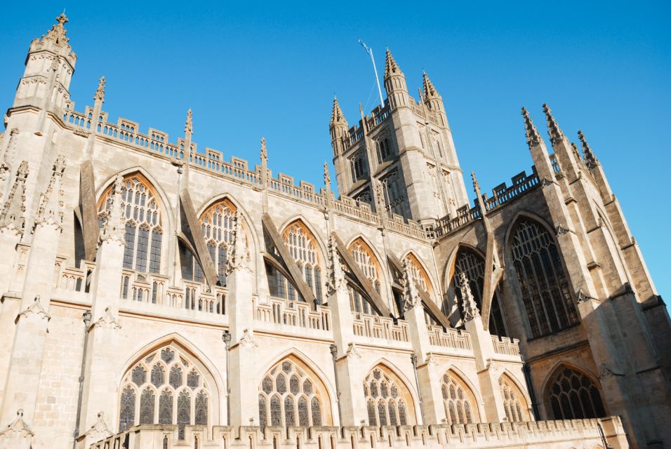 Stonehenge & Bath: Full-Day Coach Tour from London - Bath’s 2.5 Hours: How to Choose Abbey, Roman Baths, or Jane Austen