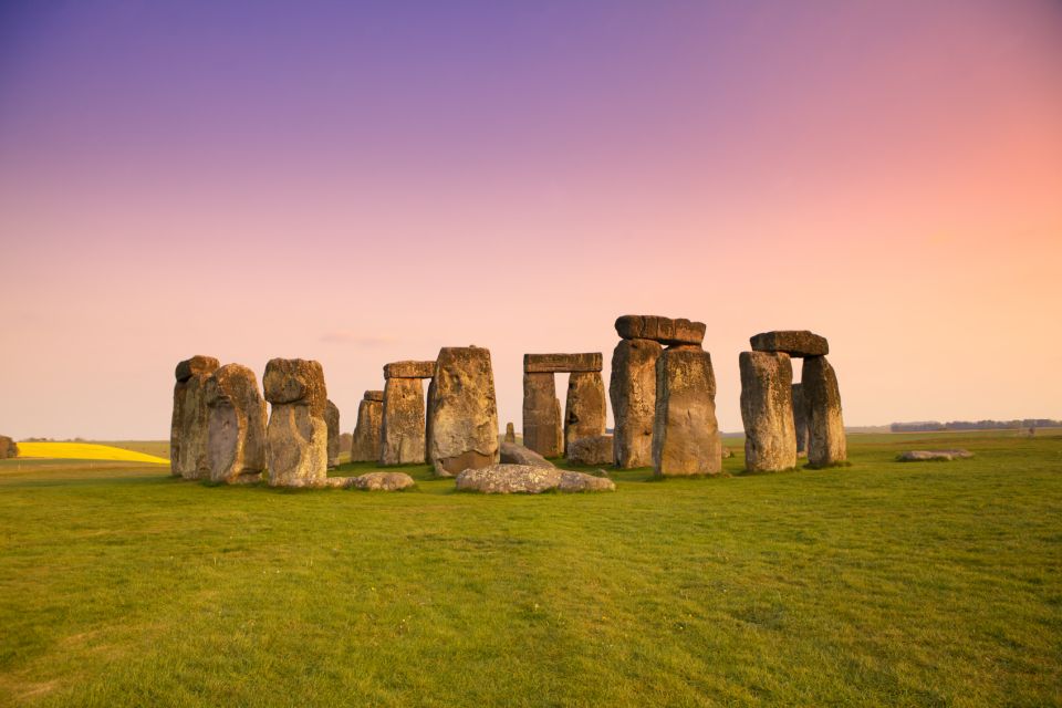 Stonehenge Special Access - Evening Tour from London - Avebury stone circle and village time: the calmer side of prehistoric Britain