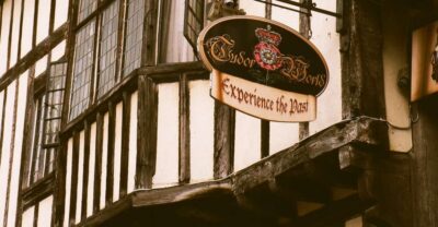 Stratford-upon-Avon: Lantern-Lit Ghost Tour at Tudor World - Meeting the Macabre Ghost and the Warden-Style Guide