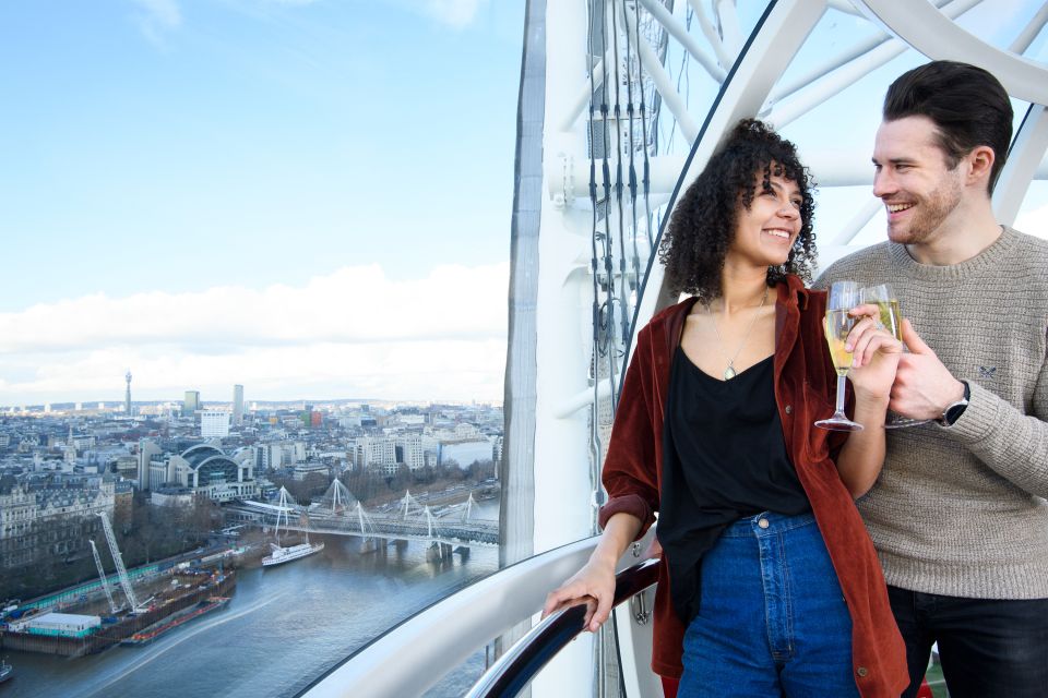 The London Eye Champagne Experience - Eye Lounge pre-boarding: the calm before the capsule