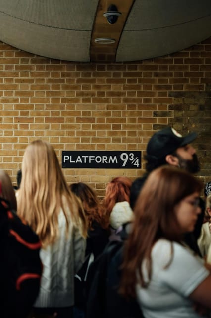 The most complete and exclusive Harry Potter tour in London - Tube Rides, 6 km of Walking, and the Best Way to Stay Comfortable