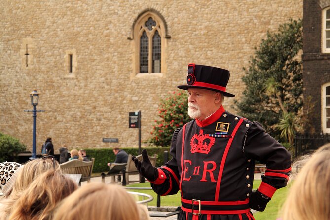 Tower of London: Crown Jewels & Beefeater Opening Ceremony - Crown Jewels at Jewel House: close-up, quick, and focused