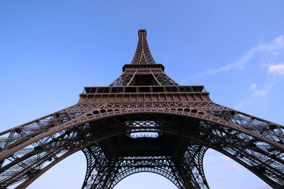 Welcome to Paris Day Trip from London via Train - Seine River Cruise: Your 1-Hour Break From Walking